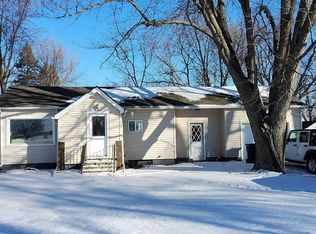 119 Higbie Ave E, Minnesota Lake, MN 56068