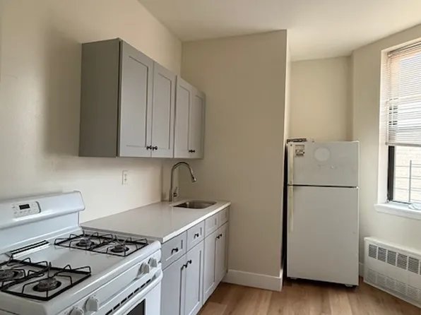 302 East 119th Street image 1 of 7