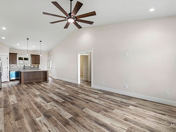 5th image of 1414 Haizlee Way