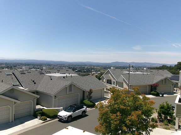 4th image of 2073 Stonefield Lane
