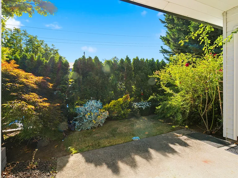 336 SE 50th Ave #1 — Photo 25