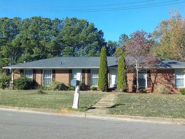 3838 33 Road Ct E, Tuscaloosa, AL 35405