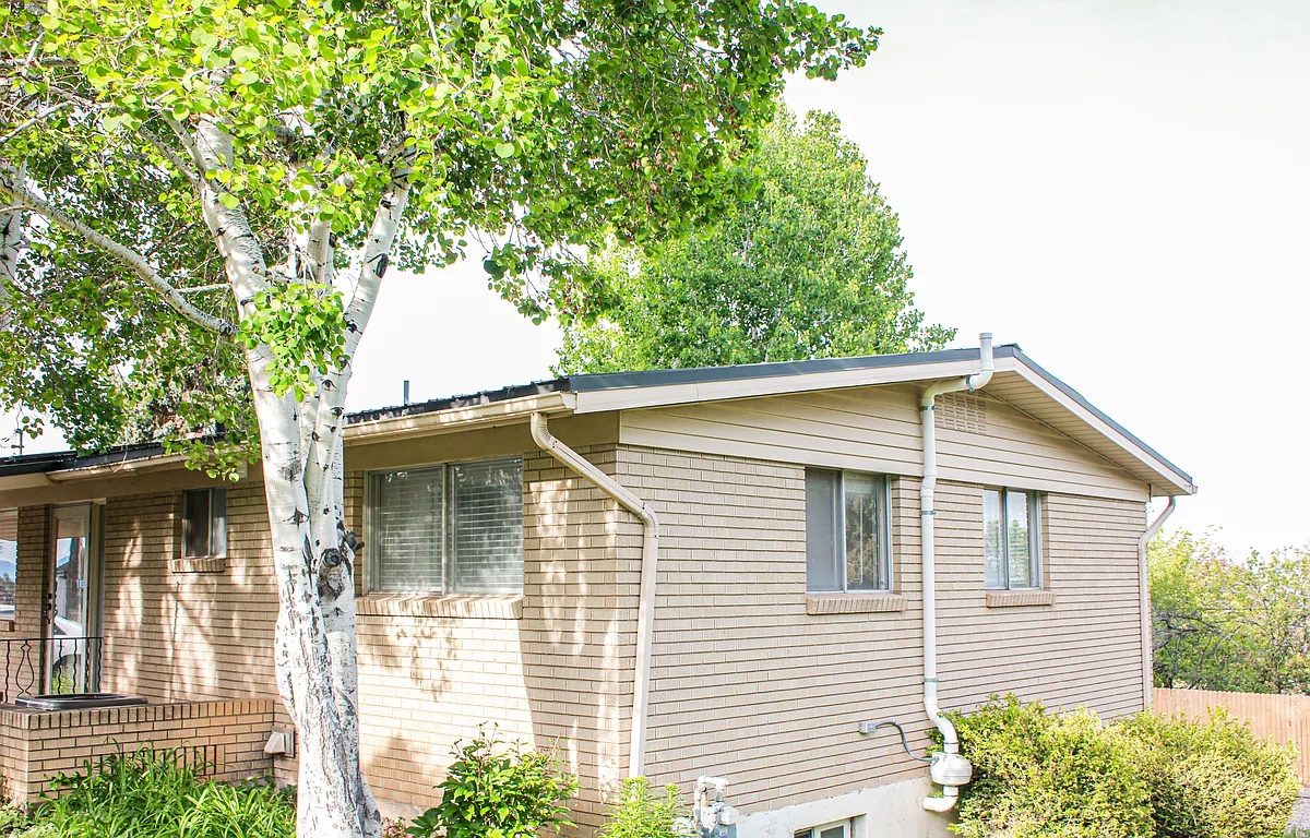 Building Photo - 697 N 1020 E