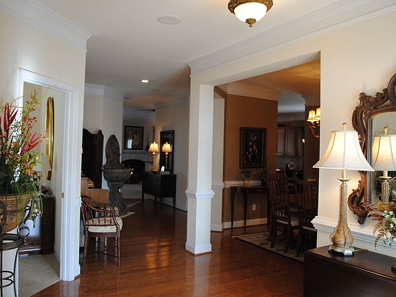 Lots of room for antiques, collectibles