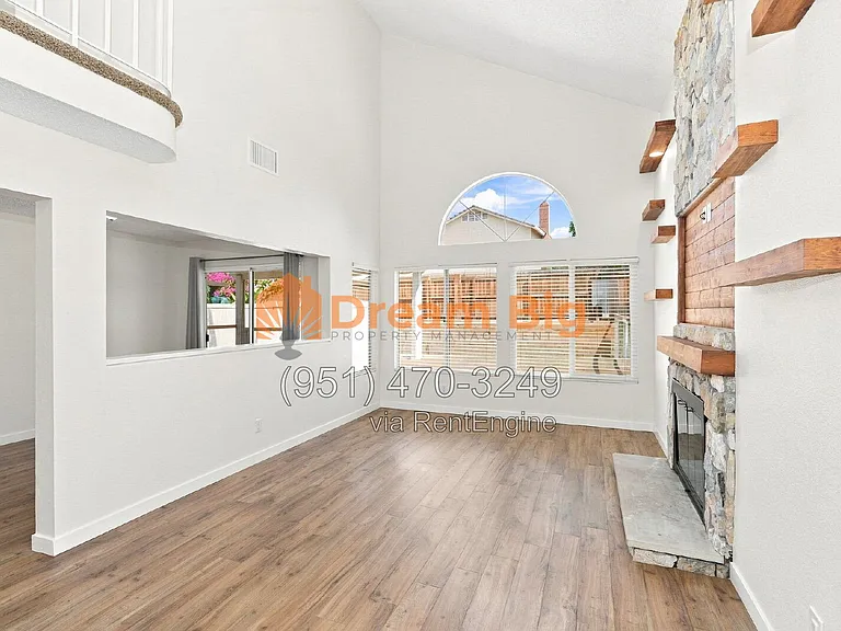 7963 Townsend Dr — Photo 6