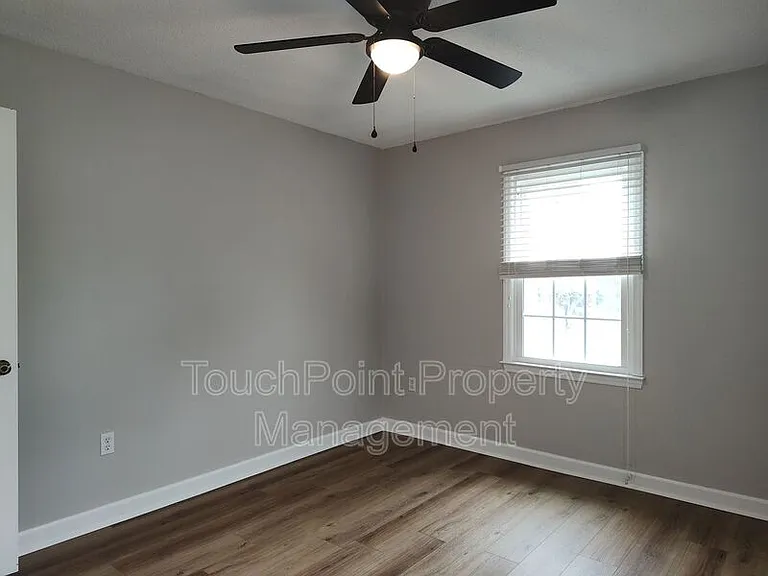 7413 Doves Nest Cir — Photo 23
