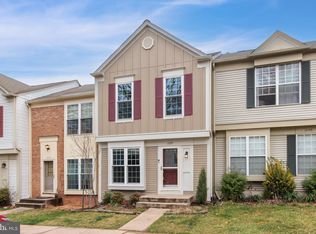 12157 Wedgeway Ct, Fairfax, VA 22033