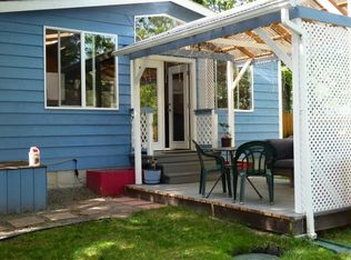 1451 Ridge Dr, Camano Island, WA 98282