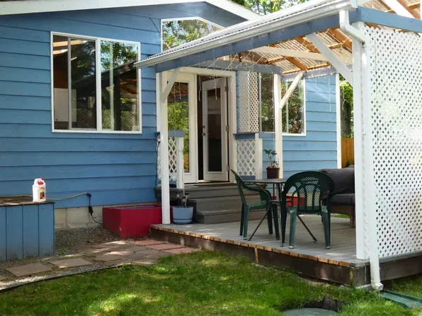 1451 Ridge Drive, Camano Island, WA 98282