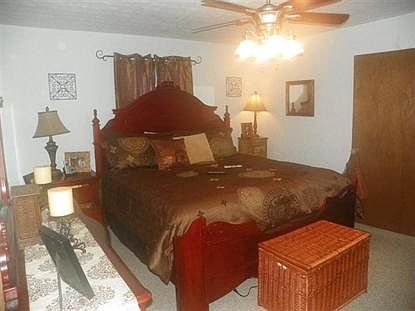 4th image of 114 Barberry Dr