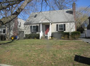 20 Saint Nicholas Pl, Red Bank, NJ 07701