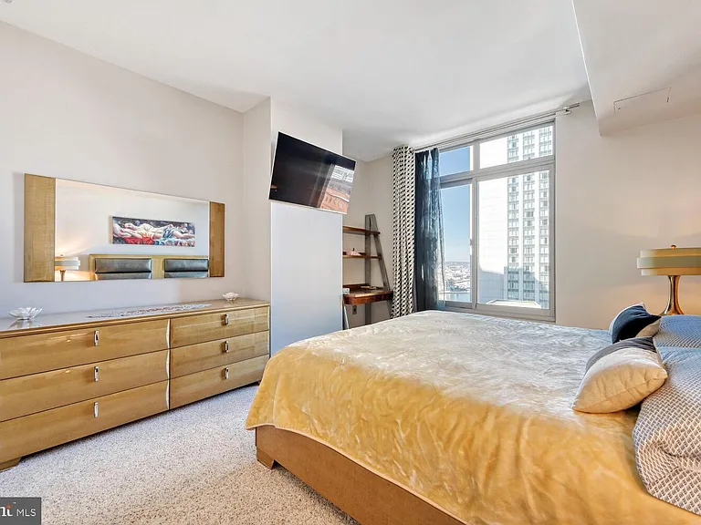 675 President St #1501 — Photo 20