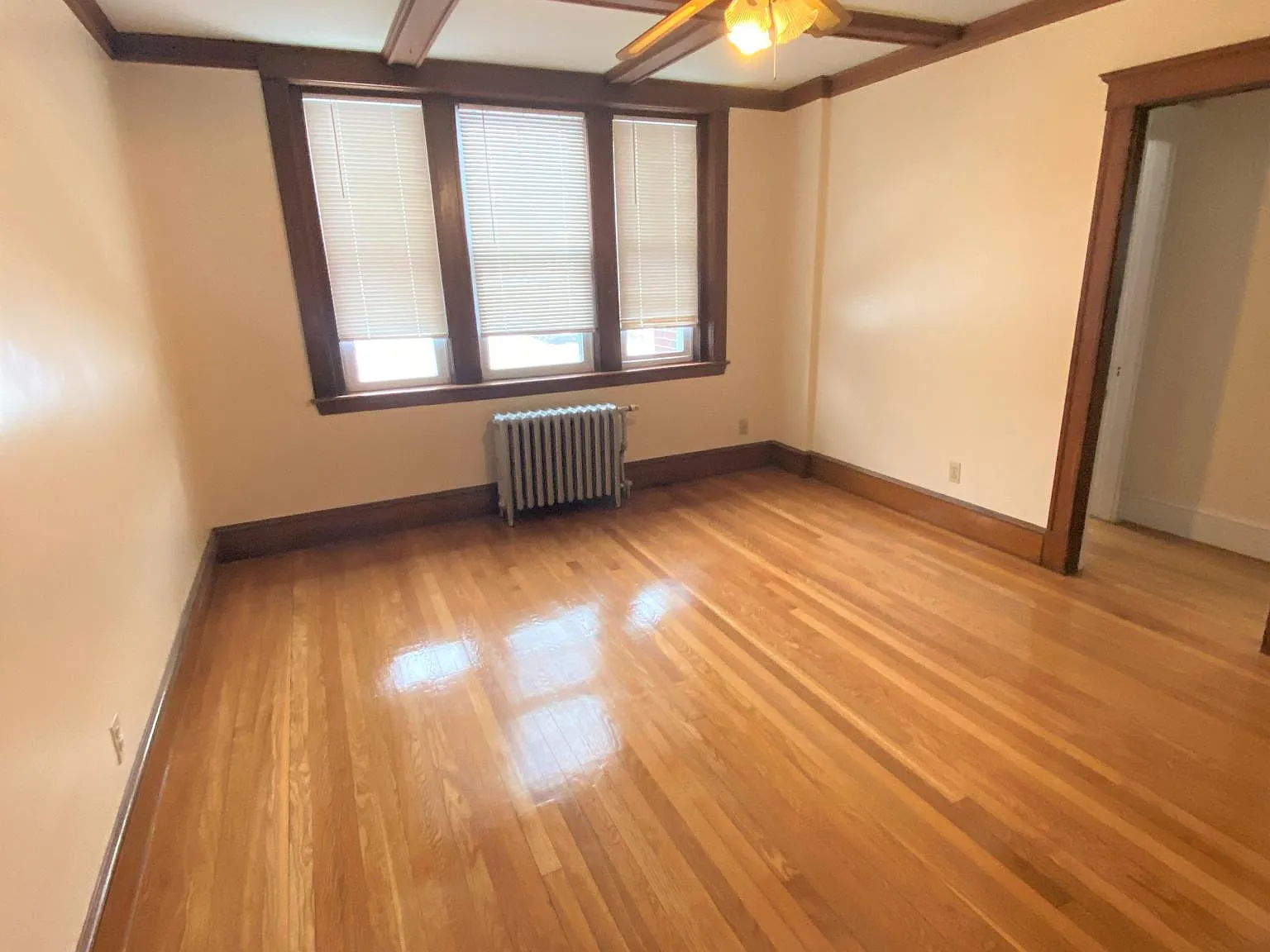 Studio, 700 sqft, $1,795 — Photo 4