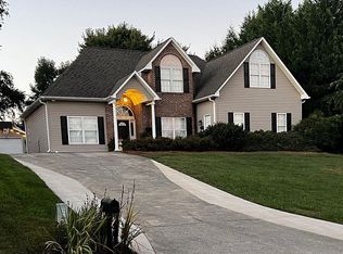 4575 Peter Pfaff Dr, Pfafftown, NC 27040