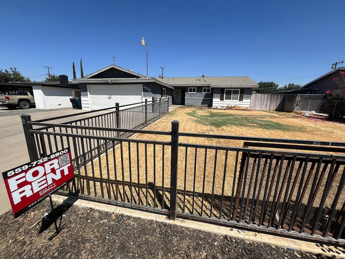 Beautiful Porterville Home! Available Now for Showing! — Photo 1