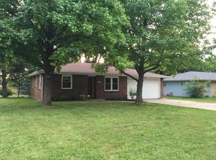 2645 N Clayton Ave, Springfield, MO 65803