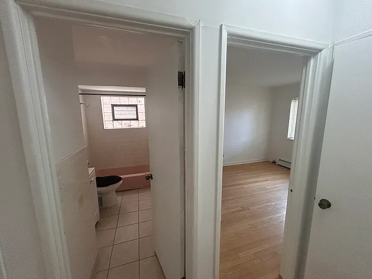 410 Wisconsin Ave #602 — Photo 7