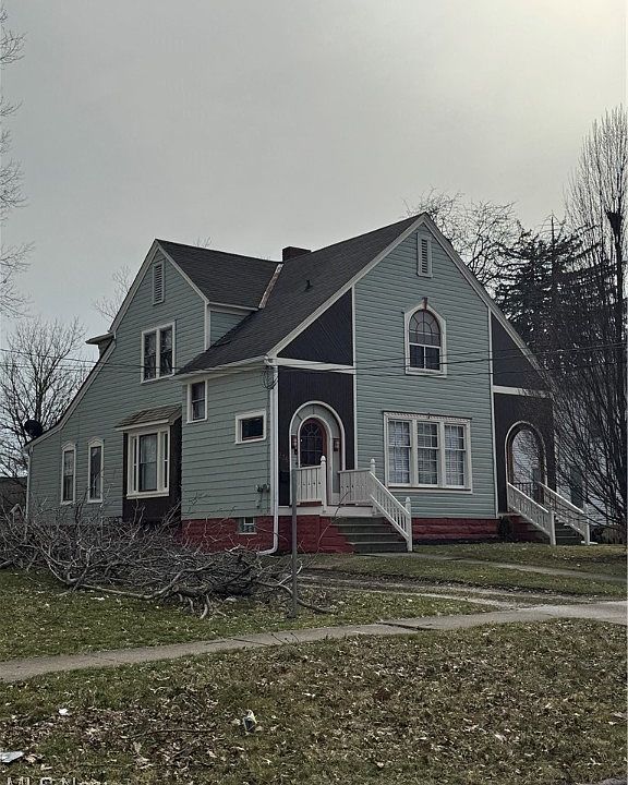 1st image of 236-238 W 9th St