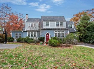 261 Woodland Rd, Highland Park, IL 60035