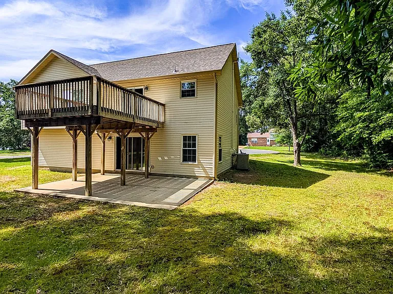 21530 Warwick Ct — Photo 53