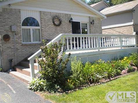 6115 Mabley Hill 013.jpg