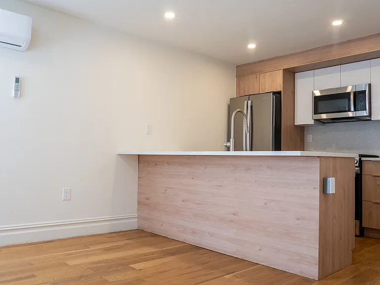 608 Van Buren St #1 — Photo 7