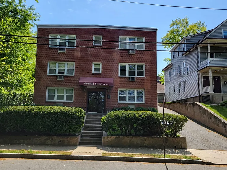 325 Mansfield St #B6 — Photo 1