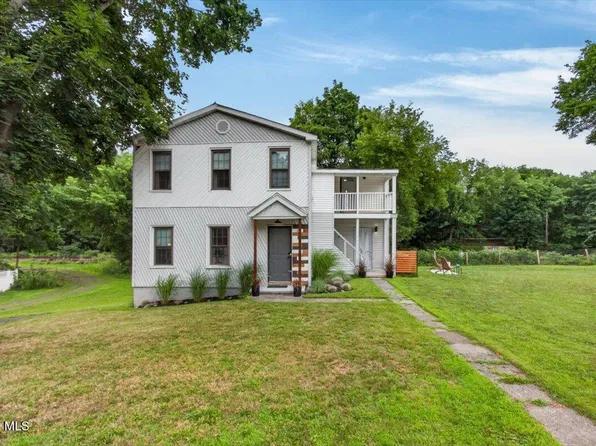 267 Poplar Avenue, Valley Falls, NY 12185