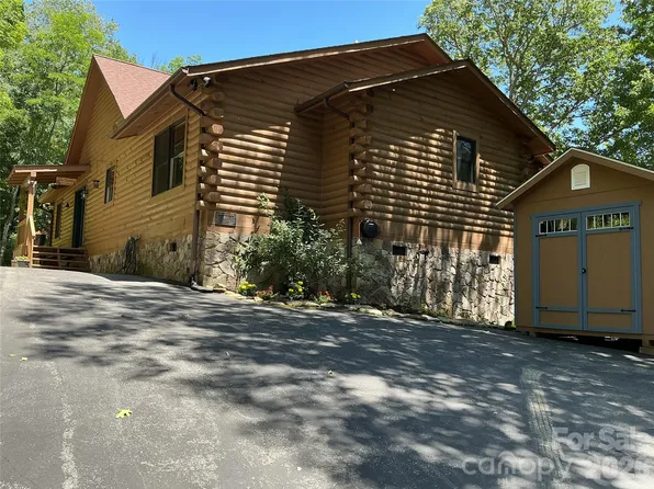 469 Tearshirt Ln, Mars Hill, NC 28754