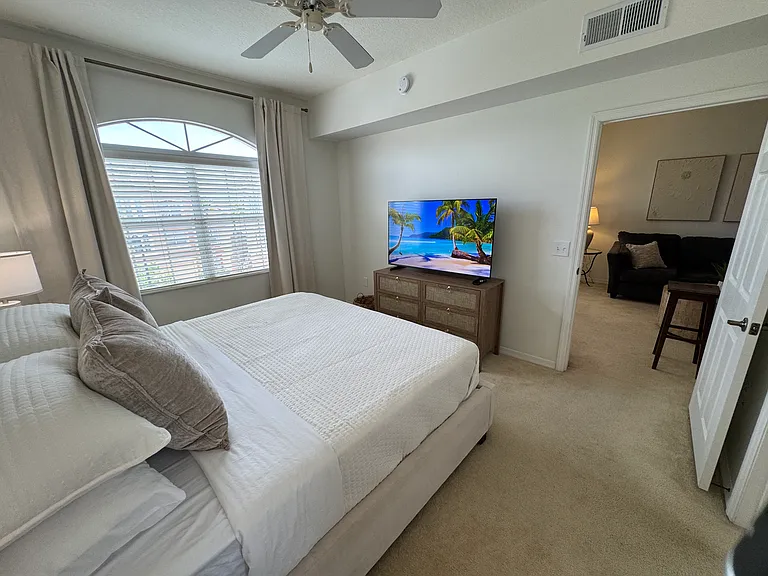 Ocean Walk Cir — Photo 17