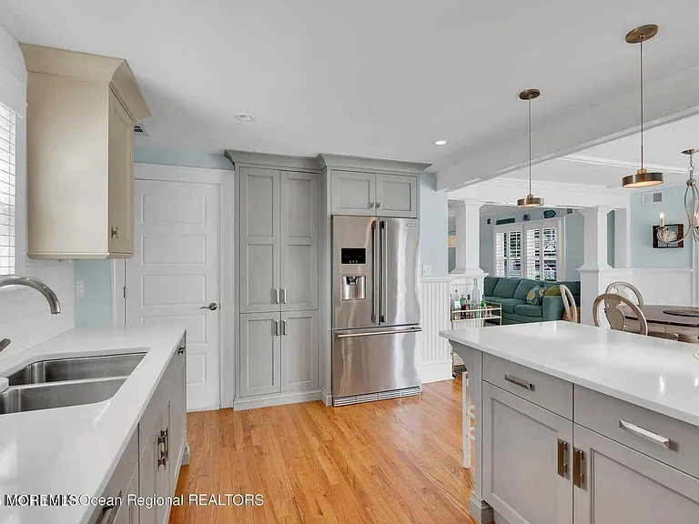 321 14th Ave — Photo 11