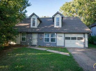 3744 SW Twilight Dr, Topeka, KS 66614
