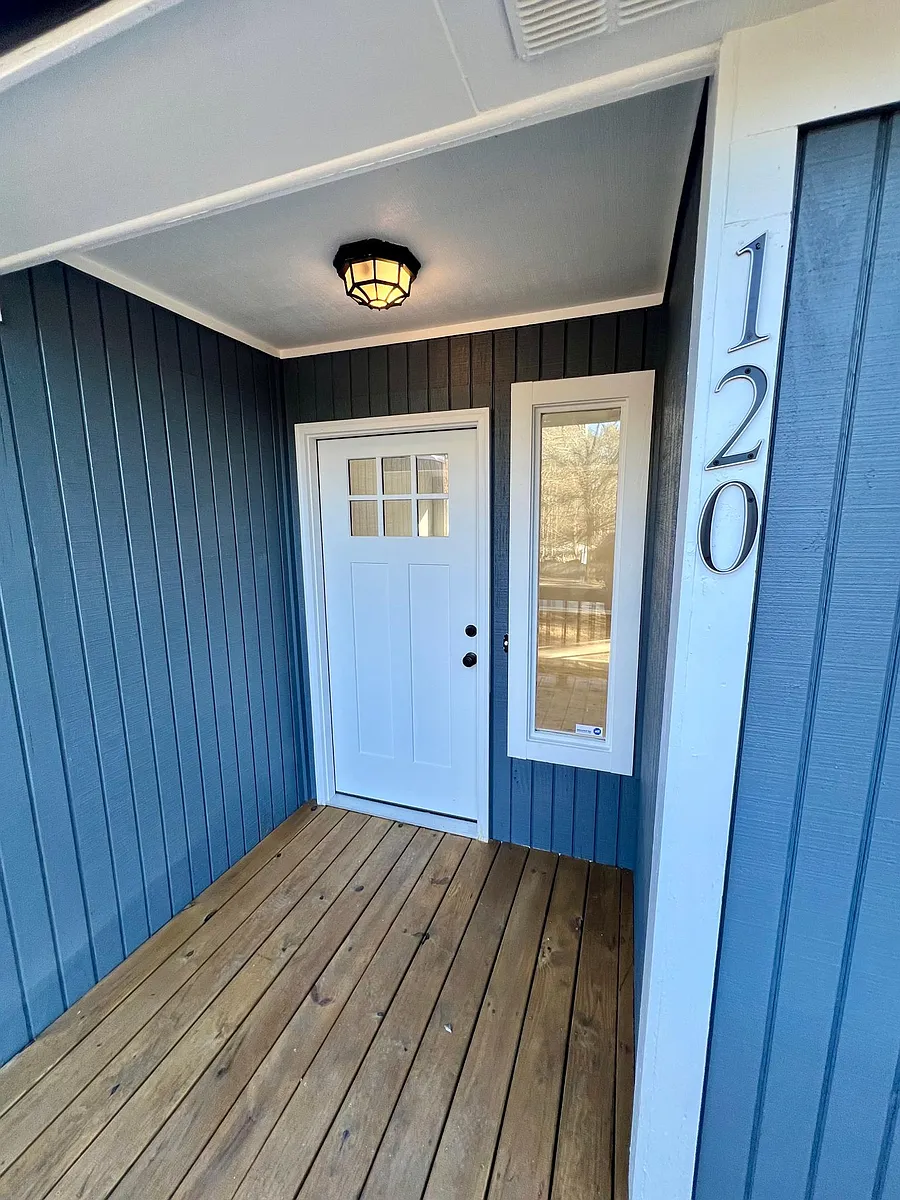 Building Photo - 120 Cedar Creek Cir