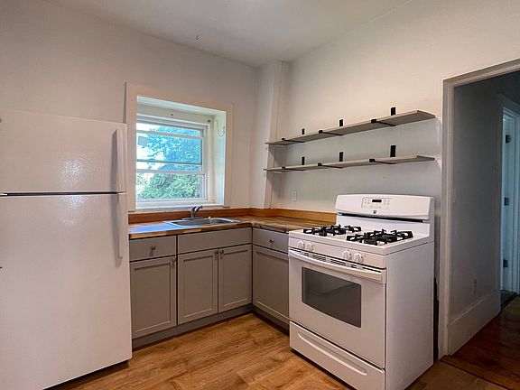 5th image of 290 Lincoln St