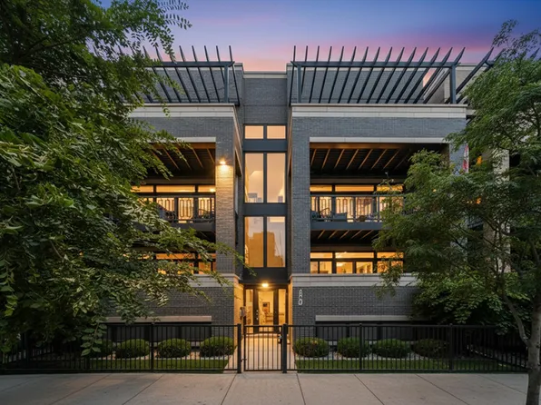 1366 W Walton St #1E, Chicago, IL 60642