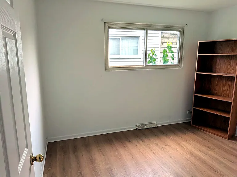 386 Dover Ln #1 — Photo 10