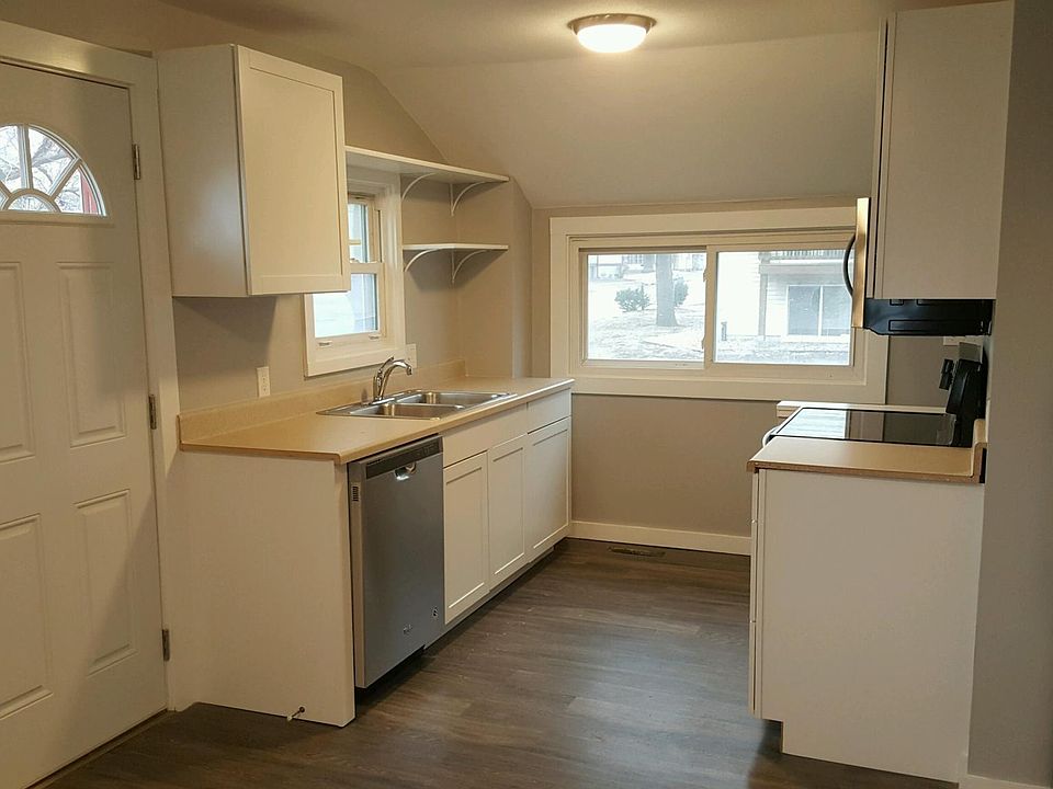 1st image of 230 S Kellogg Ave