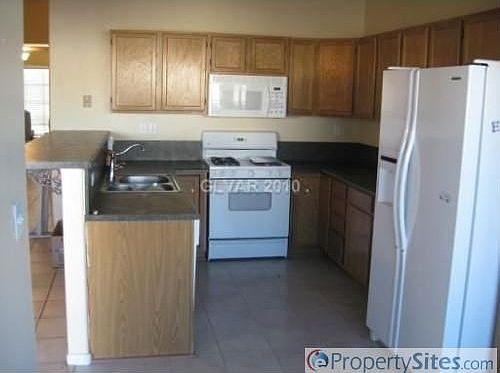 3rd image of 1182 King Arthur Ct