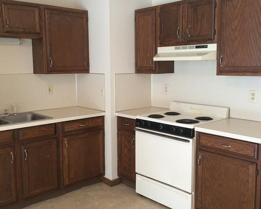 1st image of 17 W 48th St #3