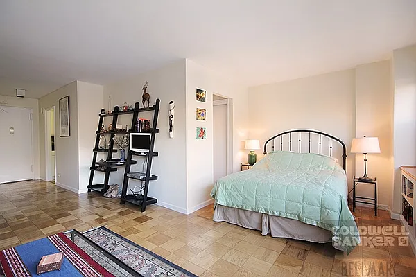 Sold by Bellmarc Realty | media 14