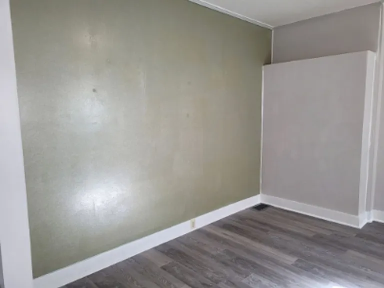 112 Boston Ct — Photo 13