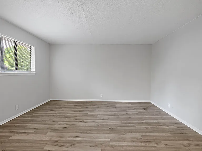 4009 Eunice St SW — Photo 9