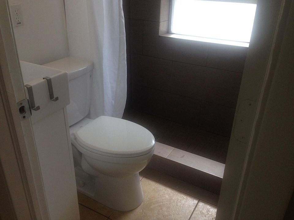 1st image of 638 NE 7th Ave #B