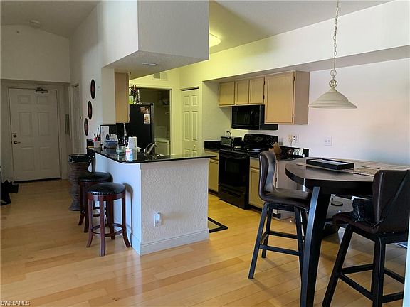 5th image of 4665 Saint Croix Ln APT 1536