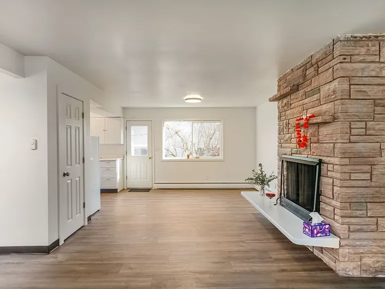 7640 SE Yamhill St #7 — Photo 4