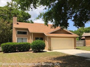 3524 Raymur Villa Dr, Jacksonville, FL 32277