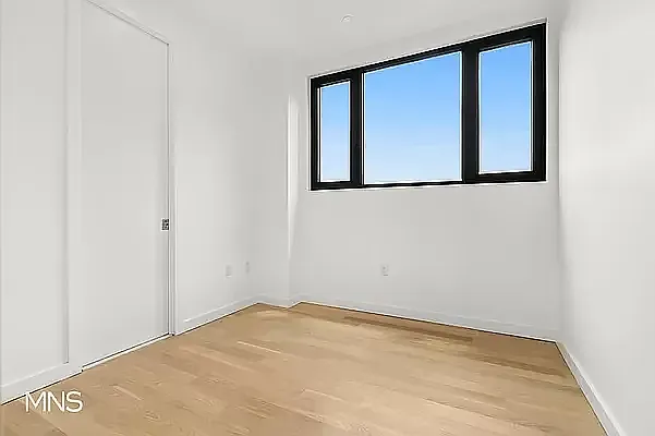 583 Lorimer St #3R — Photo 10