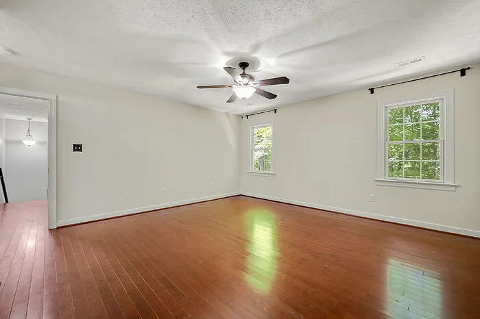 316 Abbey Ct — Photo 26