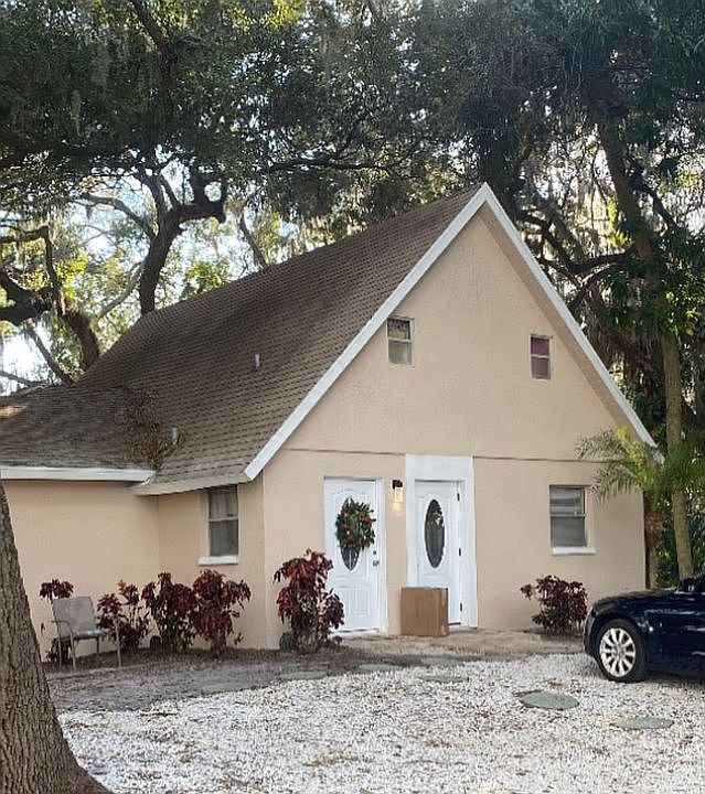 1st image of 1380 42nd St