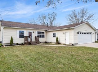 2212 Noble Ave, Flint, MI 48532